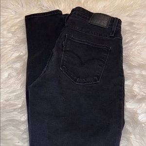 Black Levi’s jeans